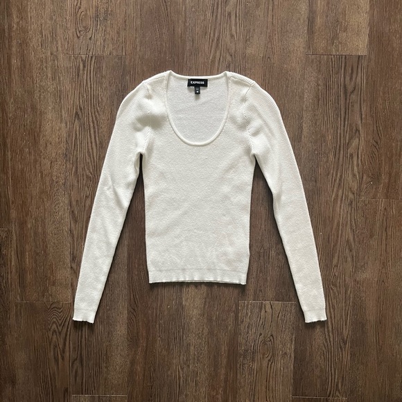 Express Scoop Ribbed Sweater - Picture 2 of 4